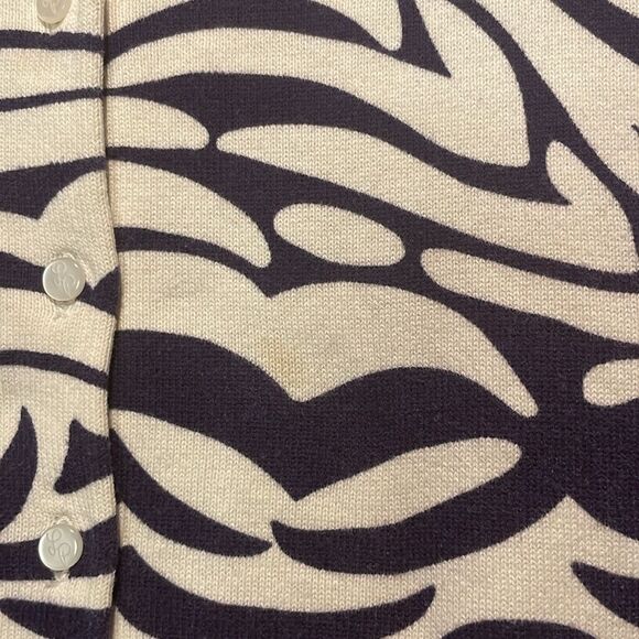 Lilly Pulitzer- Dark Blue & White Swirl Pattern Button Down Cardigan- Size M/L - Picture 8 of 8